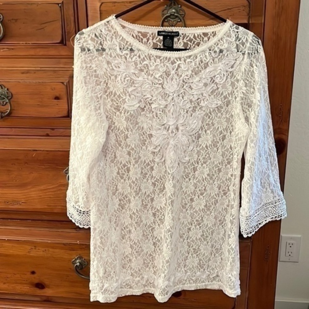 Lauren Michelle Women’s cream lace blouse tunic top size medium Preloved